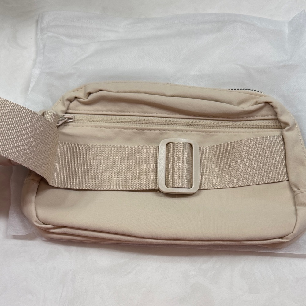 Primal Queen Beige Pouch with Pink Crown Design NIP - Picture 4 of 7